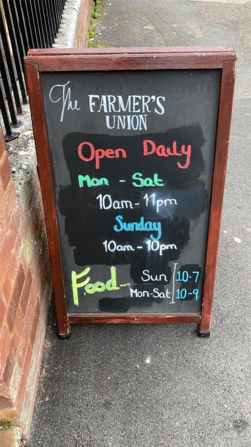 The Farmers Union Exeter Bagian luar foto
